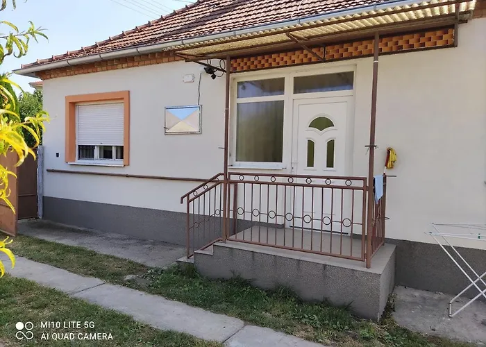 Samostatny Rodinny Dom 펜션 Veľký Meder